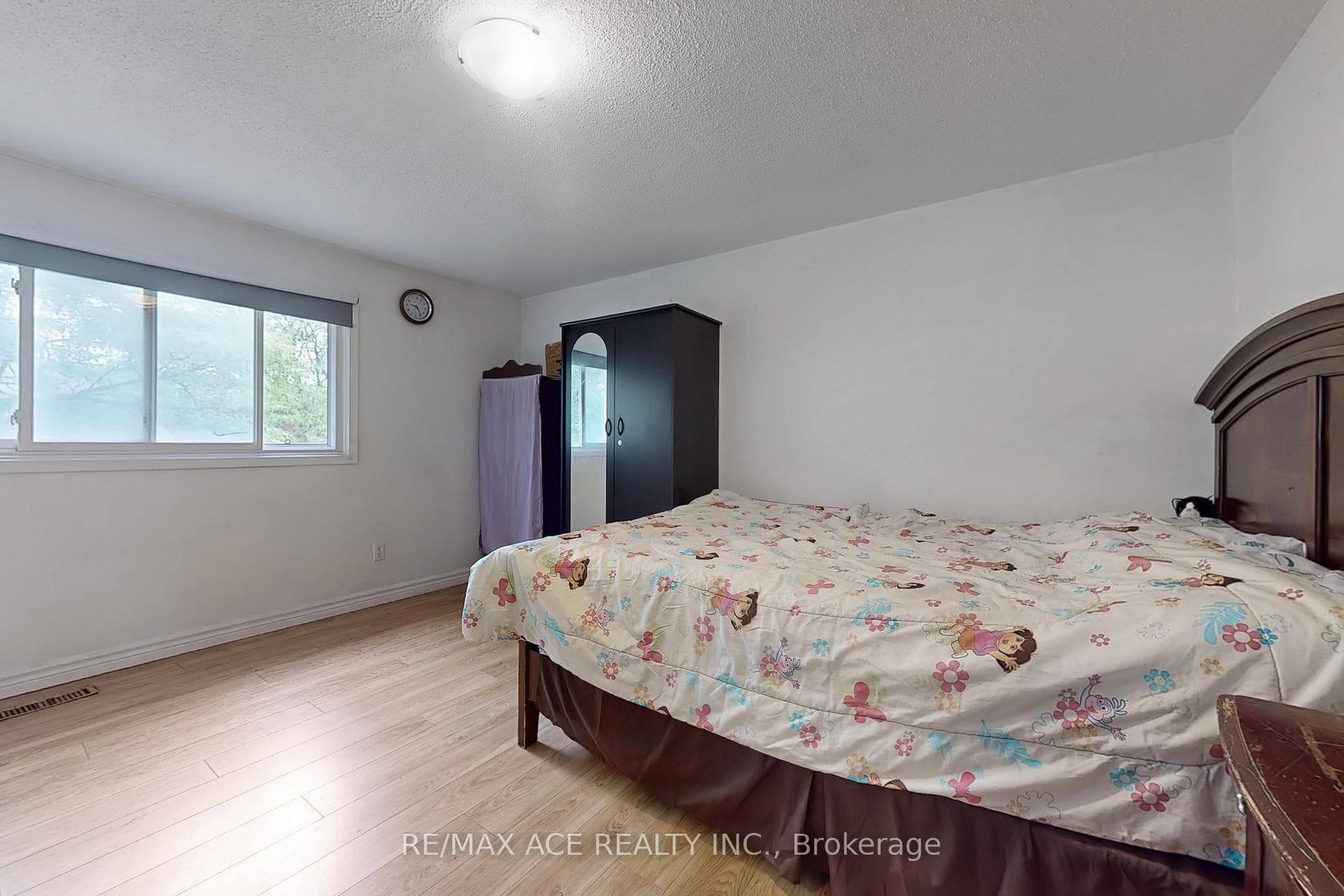 1121 Sandhurst Circle Unit 20 photo 20