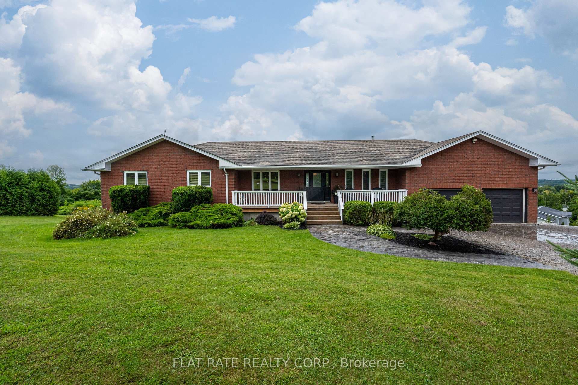 53 RIVERVIEW Drive photo 3
