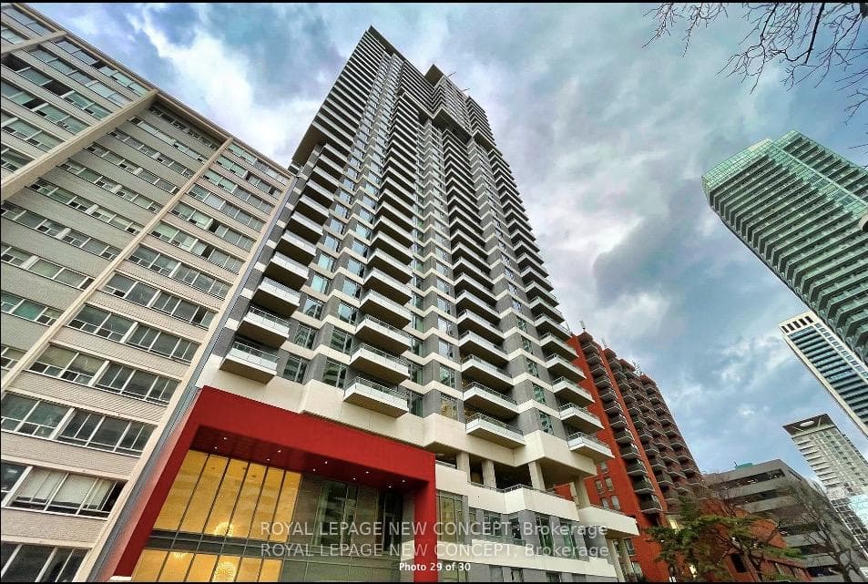 50 Dunfield Avenue Unit 3211 photo 1