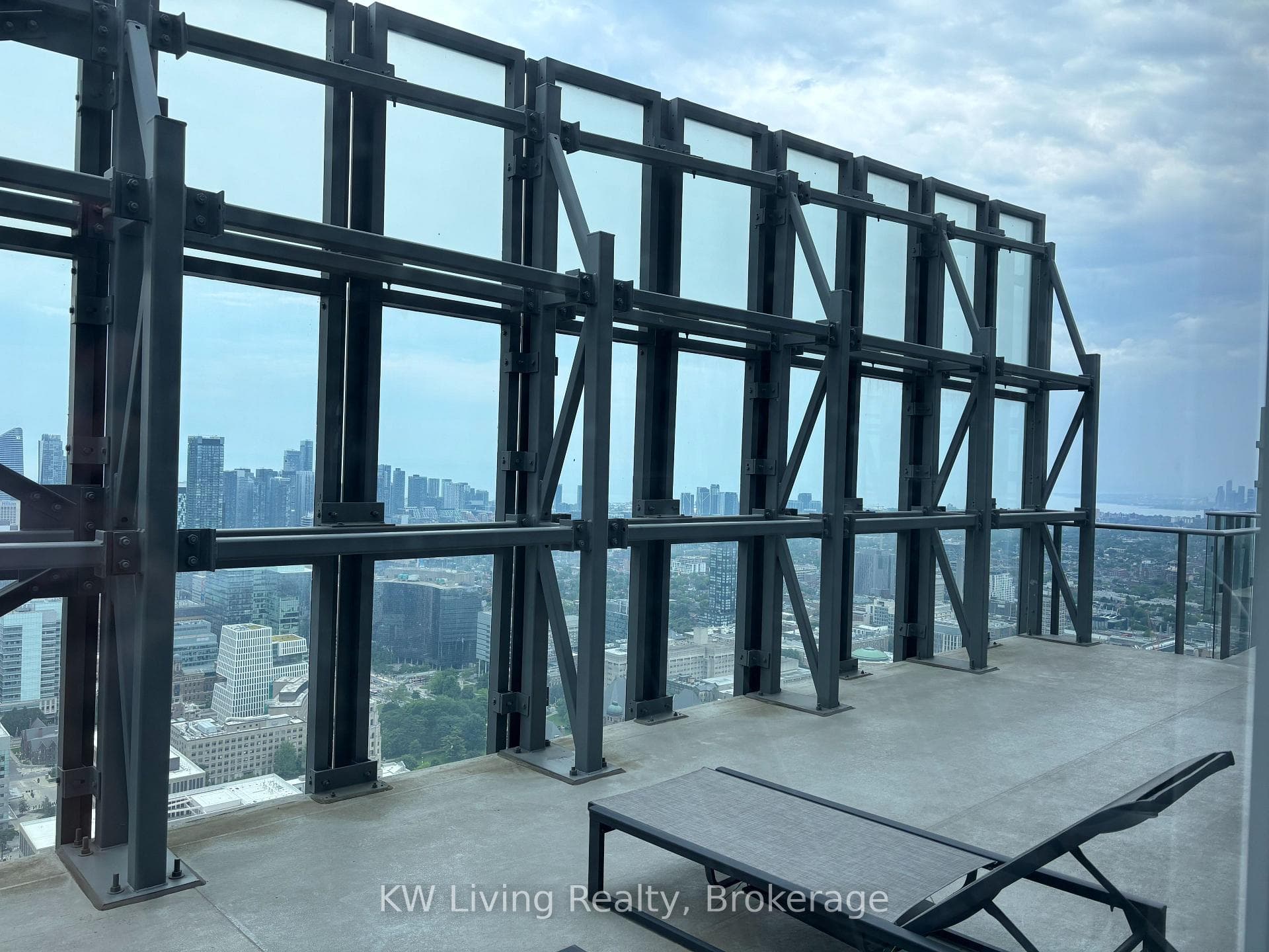 1080 Bay Street Unit 1706 photo 12