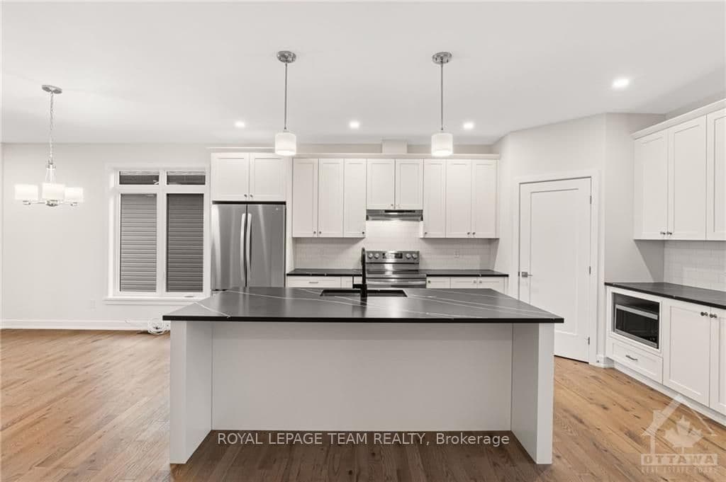 278 WOOD Avenue photo 6