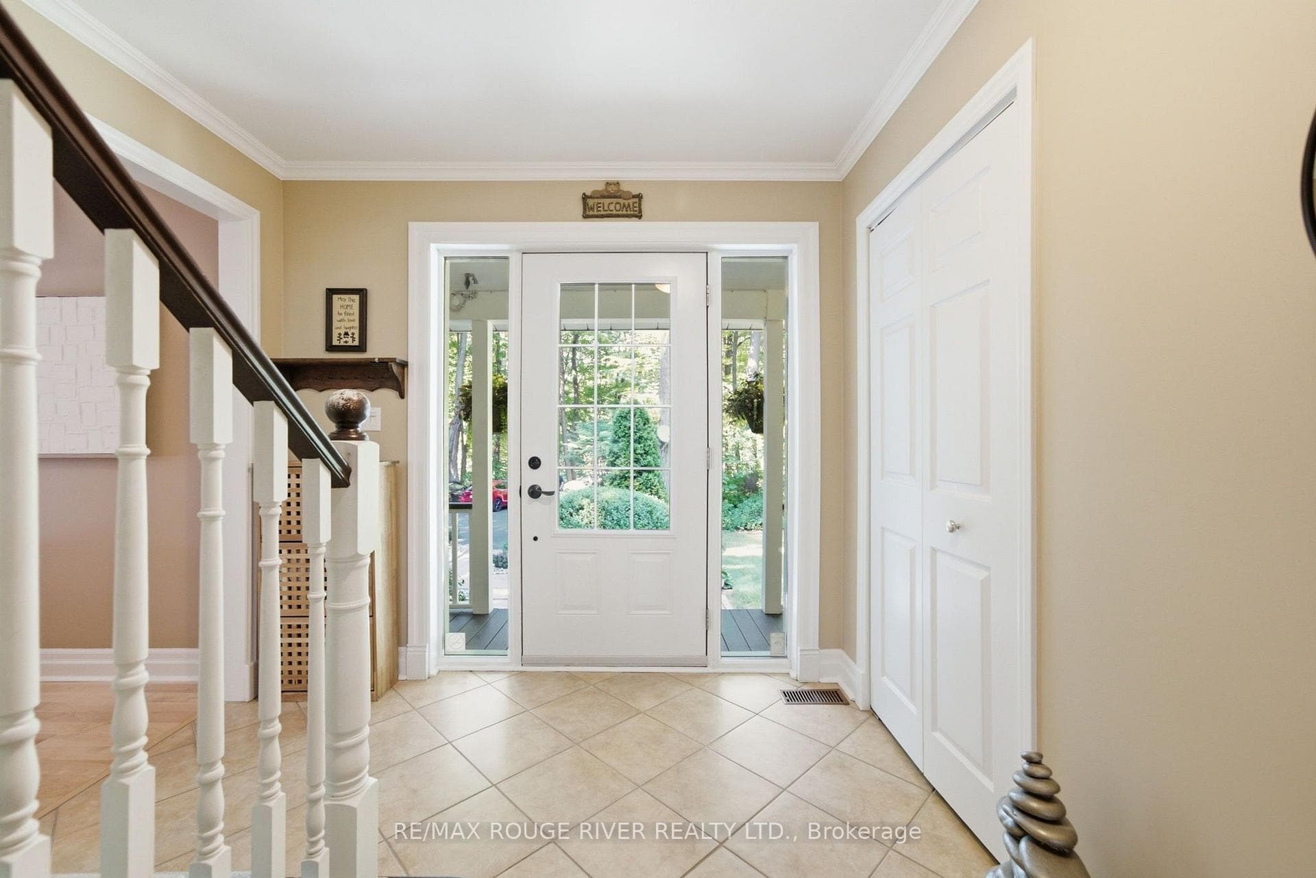 2774 Les Davey Road photo 6