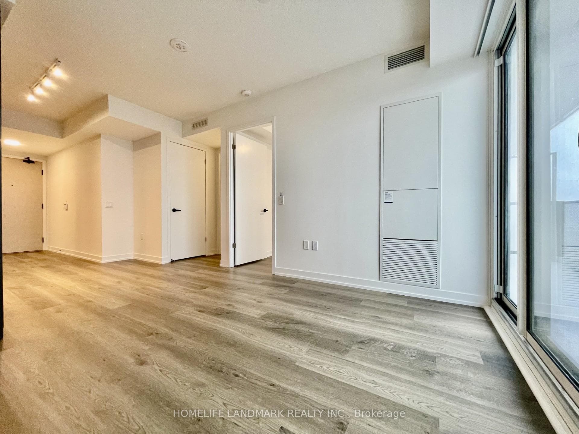 195 Commerce Street Unit 3509 photo 5
