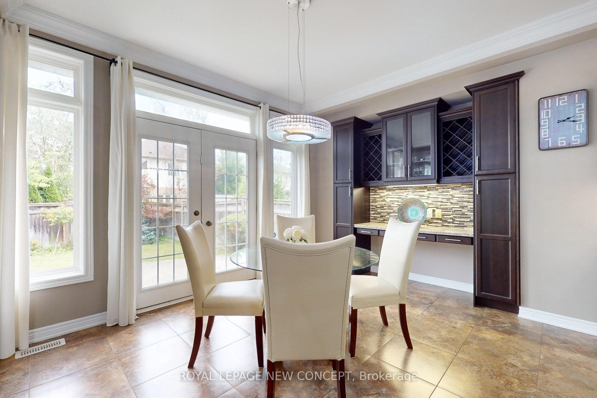 26 Lampman Drive photo 16