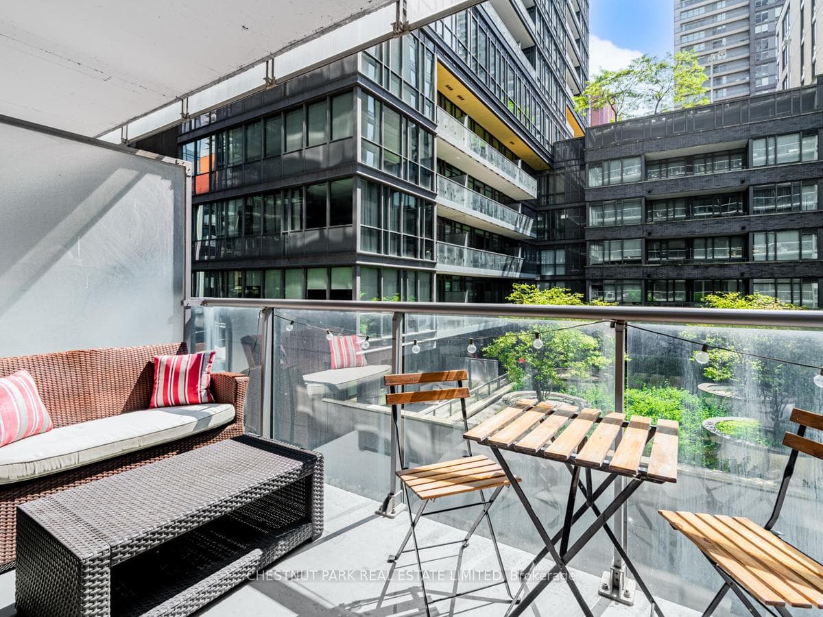 Sunny South Facing Overlooking quiet Courtyard