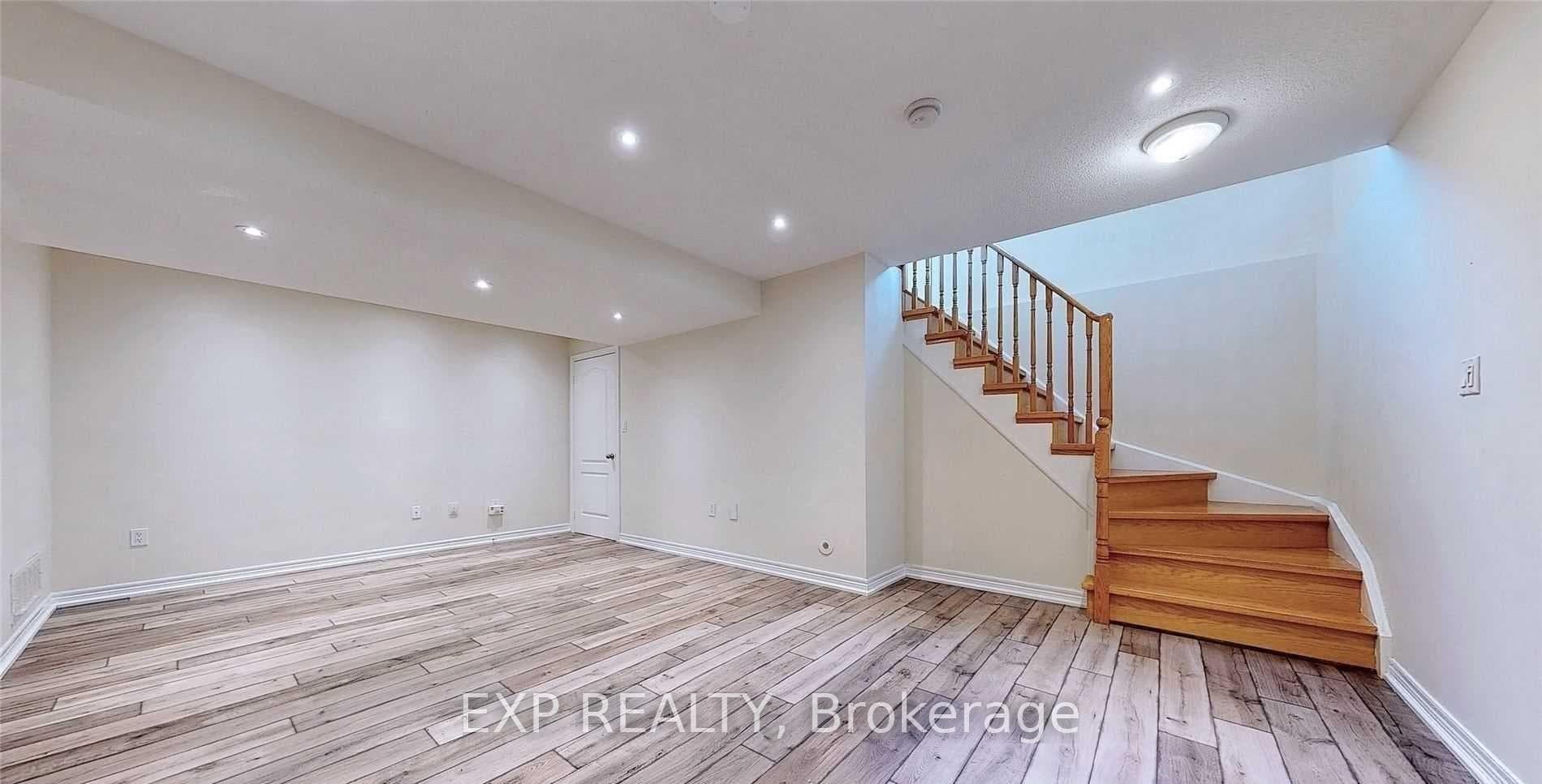 3178 Eclipse Avenue photo 31