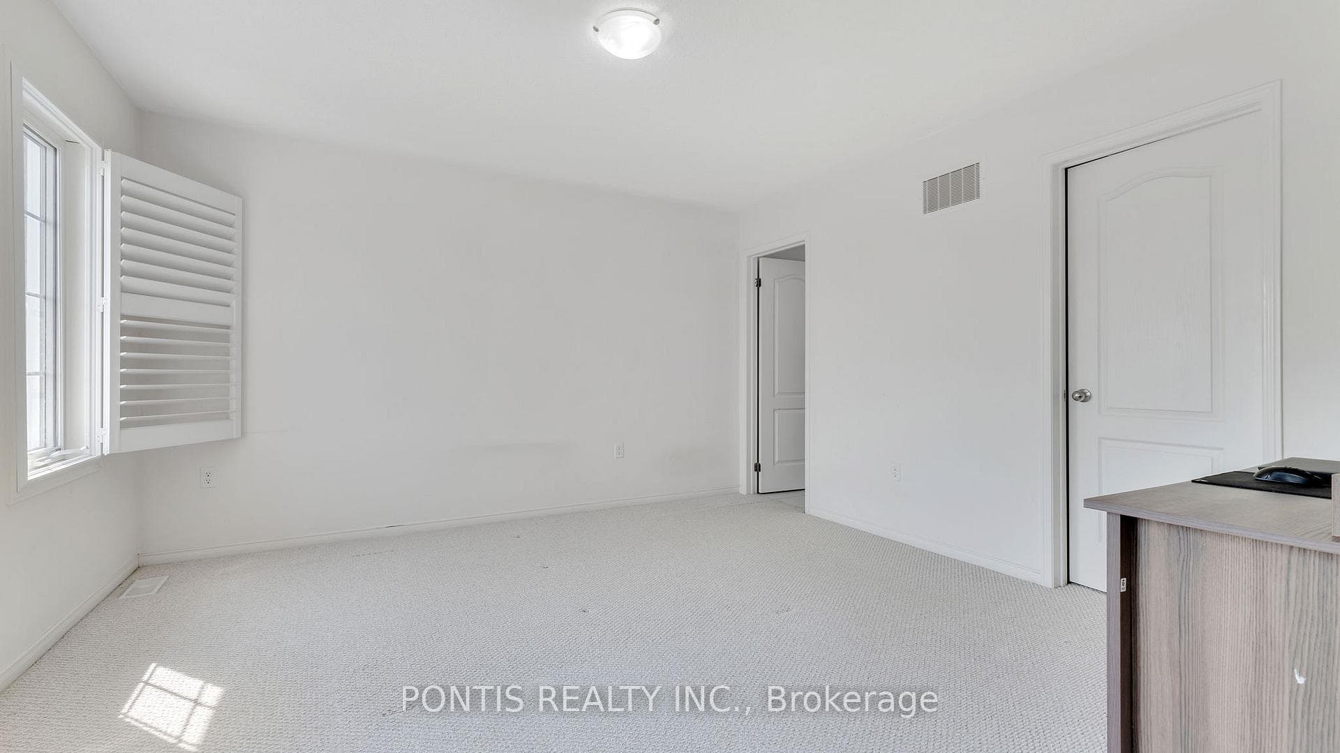 2051 HUNKING Court photo 34