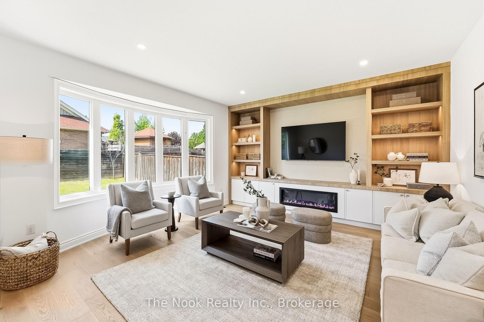 52 Nightingale Crescent photo 5
