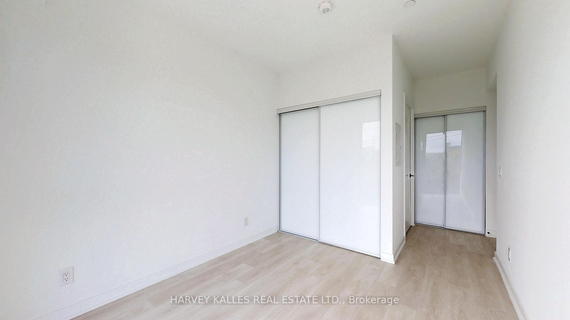 5 Defries Street Unit 201 photo 27