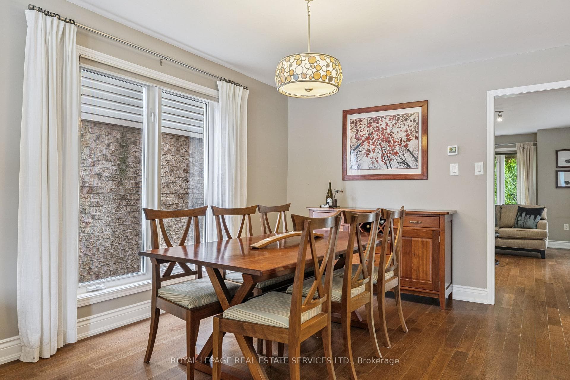 5186 Ravine Crescent photo 5