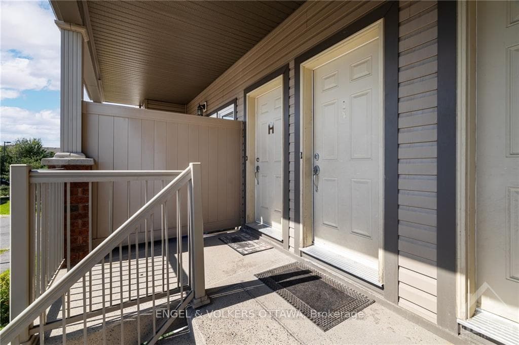 769 CEDAR CREEK Drive photo 22
