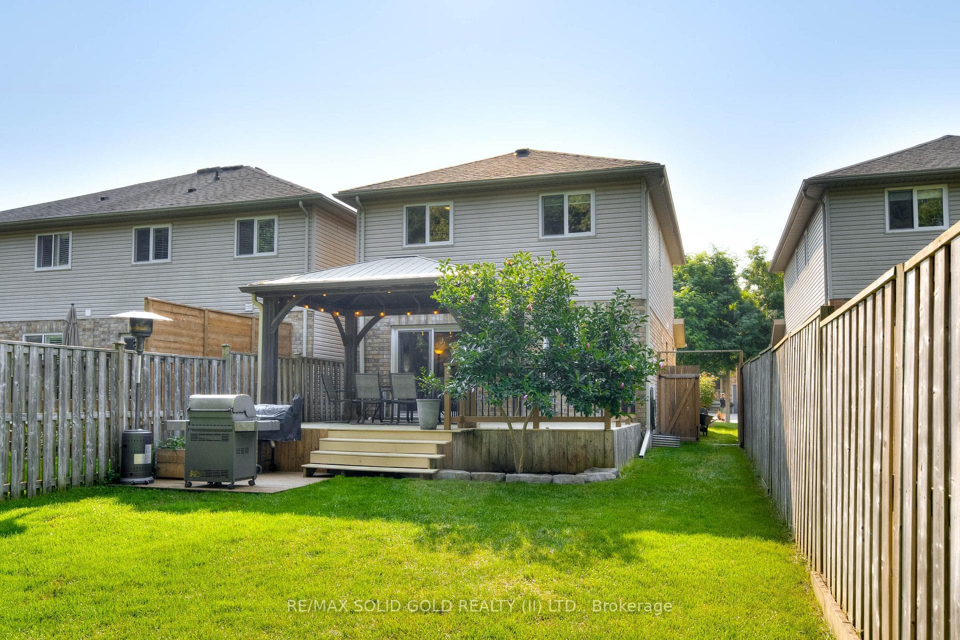 460 Colt Street photo 38