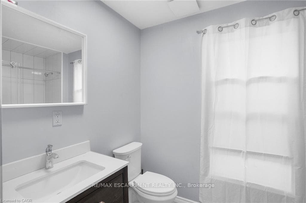 11 Wright Avenue photo 13