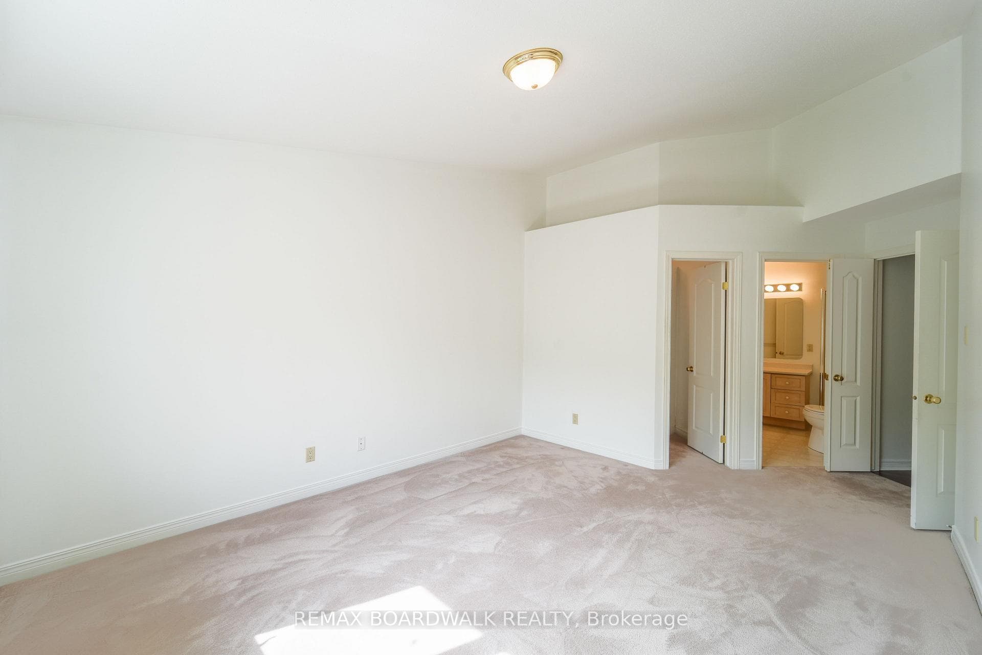 3 Coulson Court photo 18