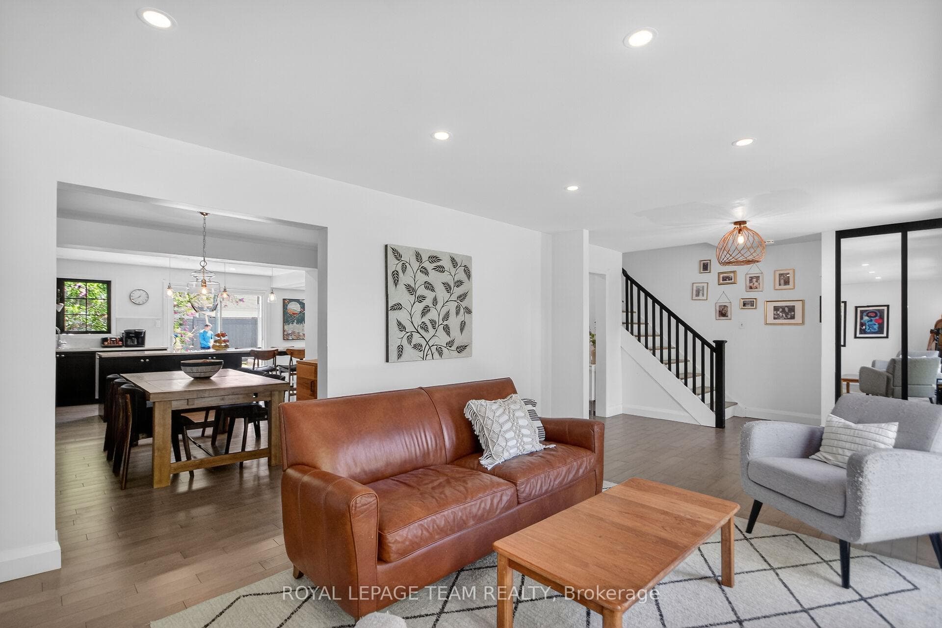 15 Markham Avenue photo 10