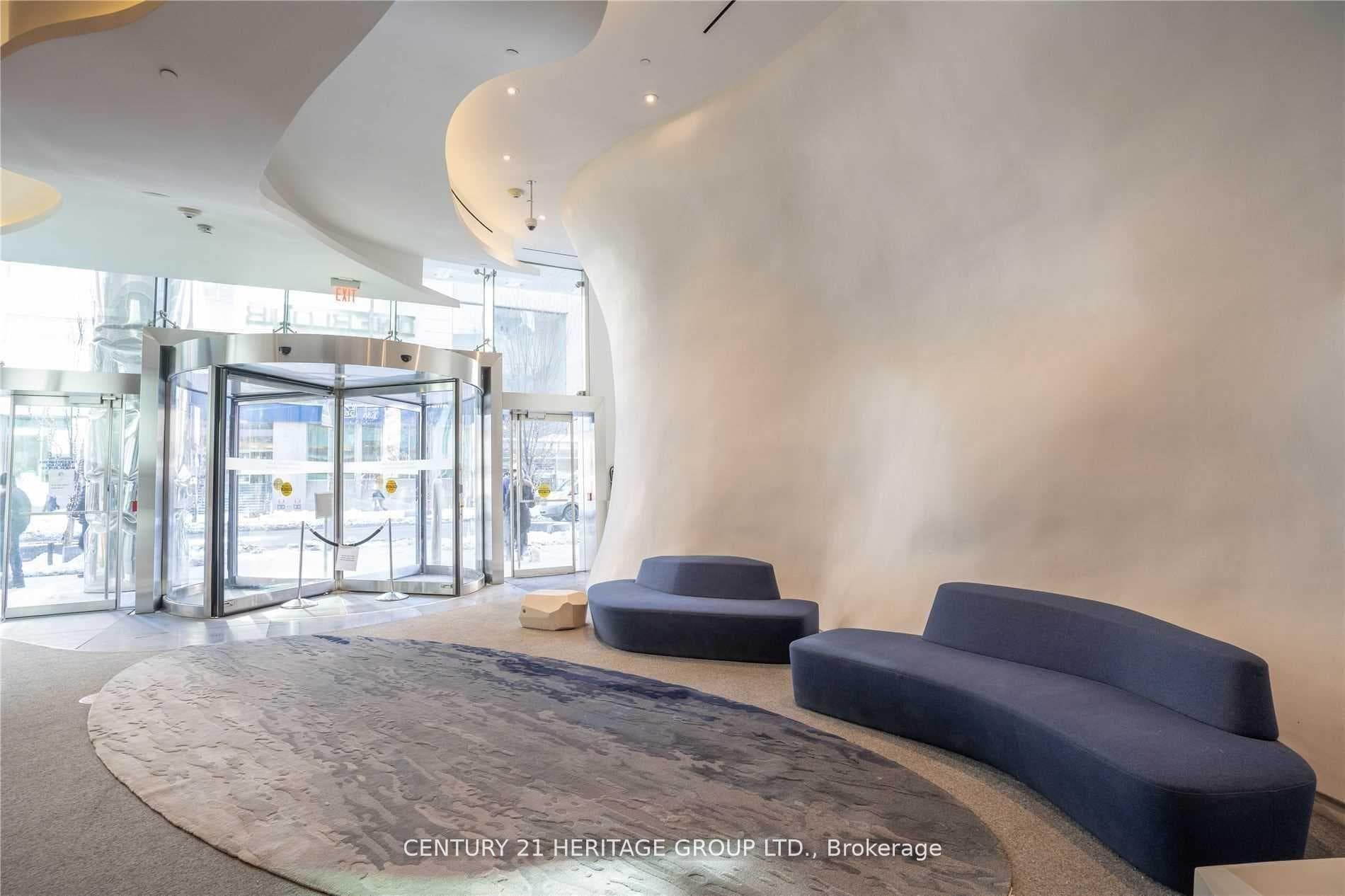 1 Bloor Street Unit 2501 photo 2
