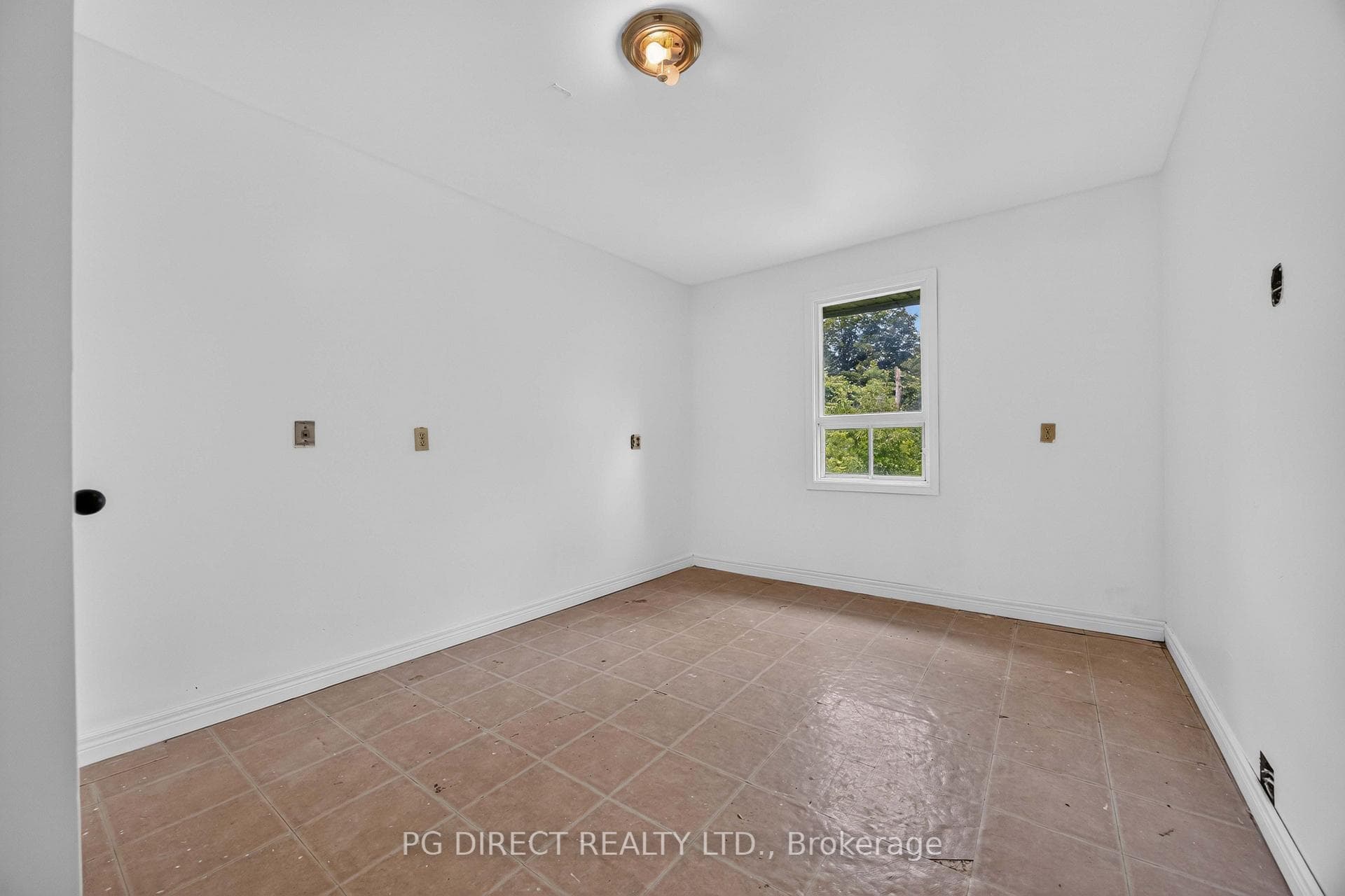 120 Aldred Drive photo 10