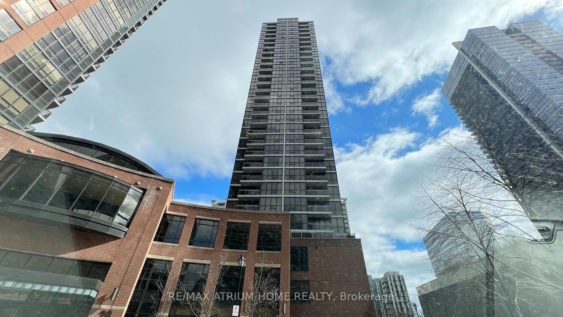 23 Sheppard Avenue Unit 603 photo 2
