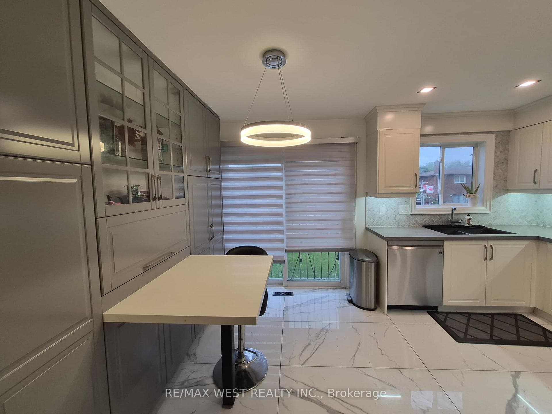 3020 Cedarglen Gate Unit 33 photo 7