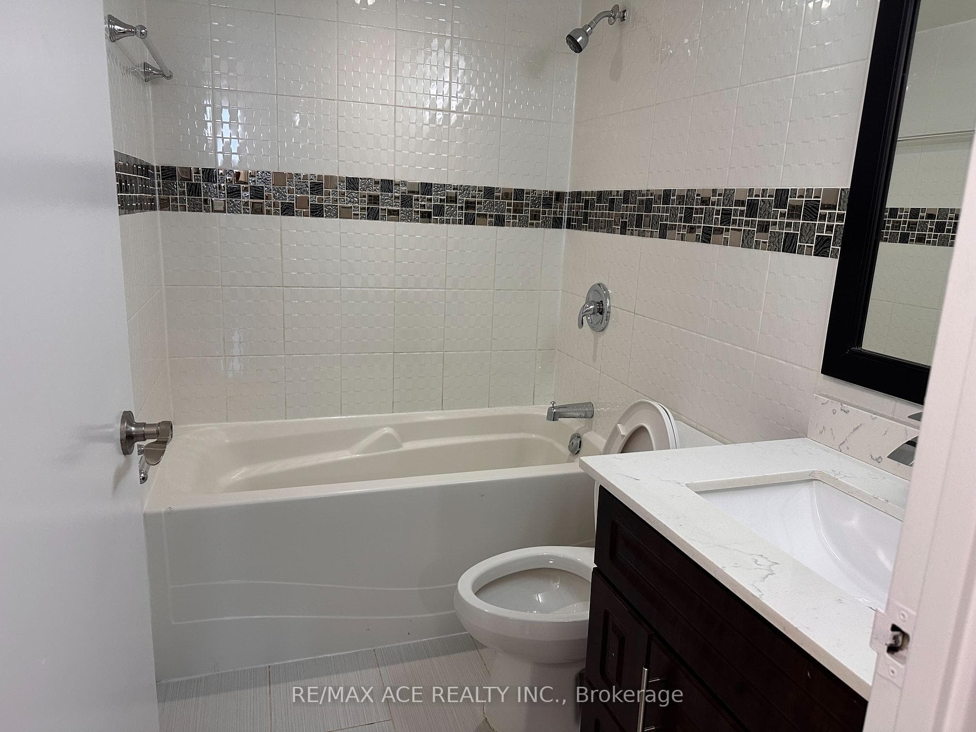 25 Sunrise Avenue Unit 506 photo 14