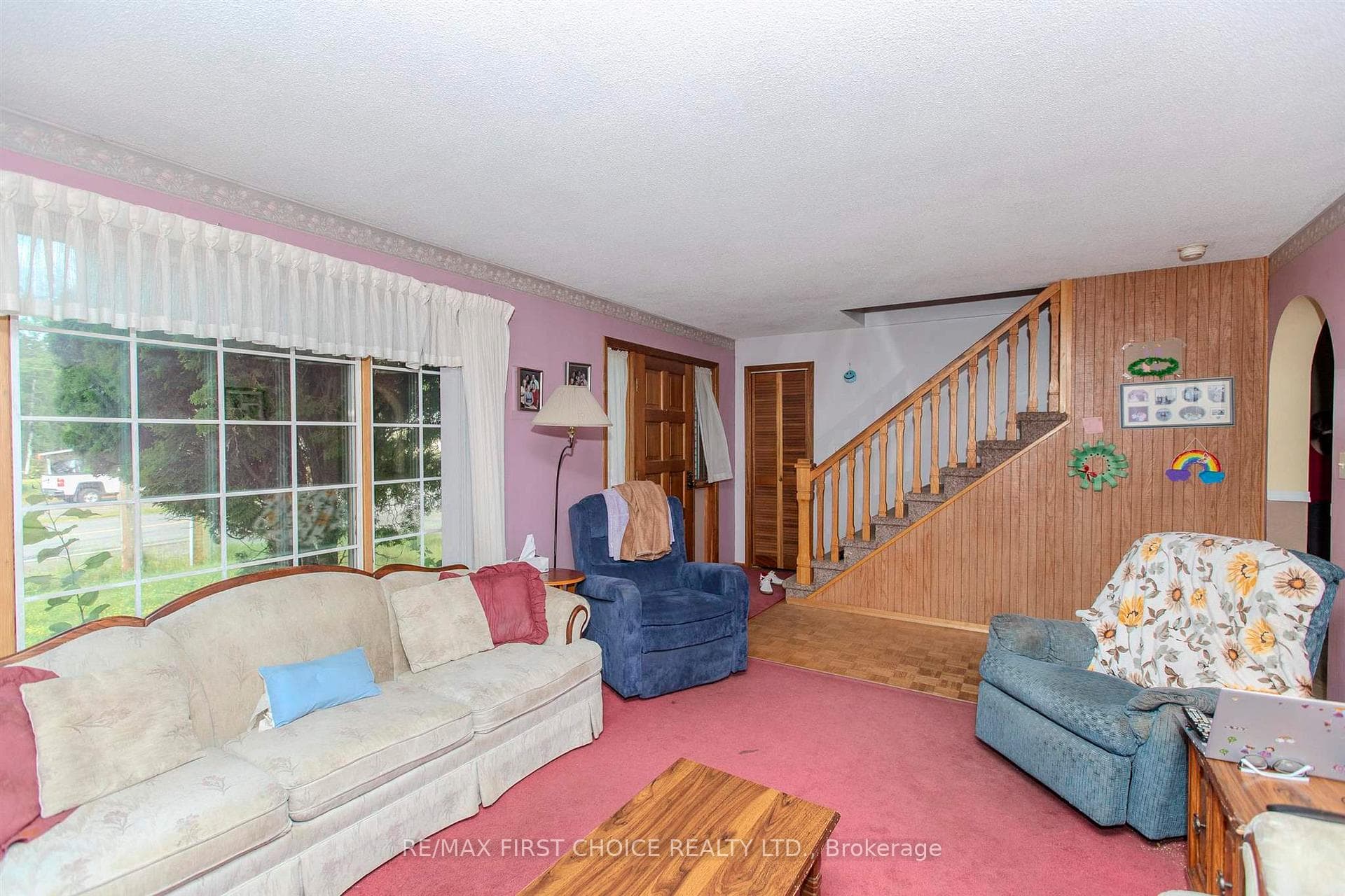 536 Balsam Street photo 14