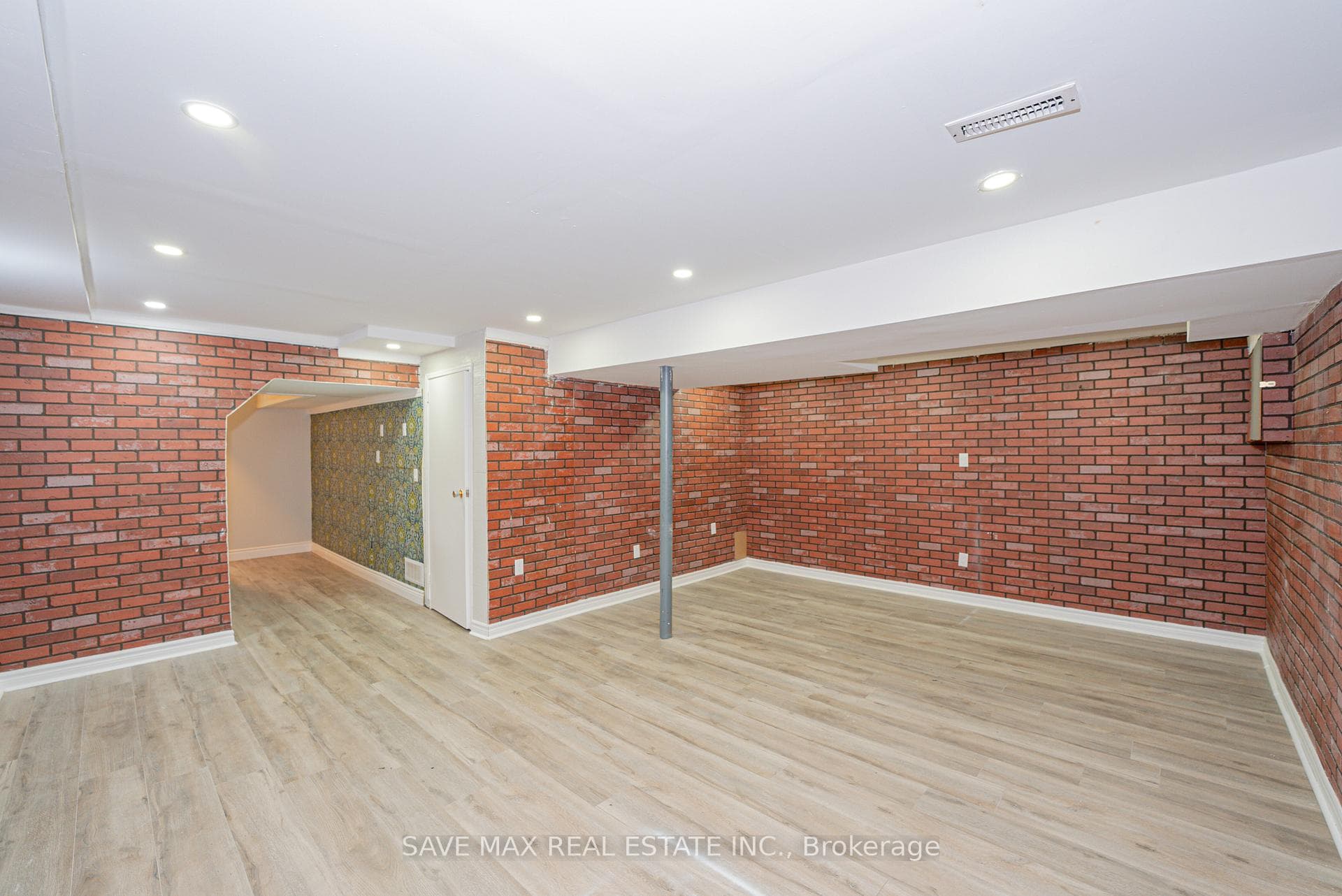 168 Baronwood Court Unit 168 photo 24