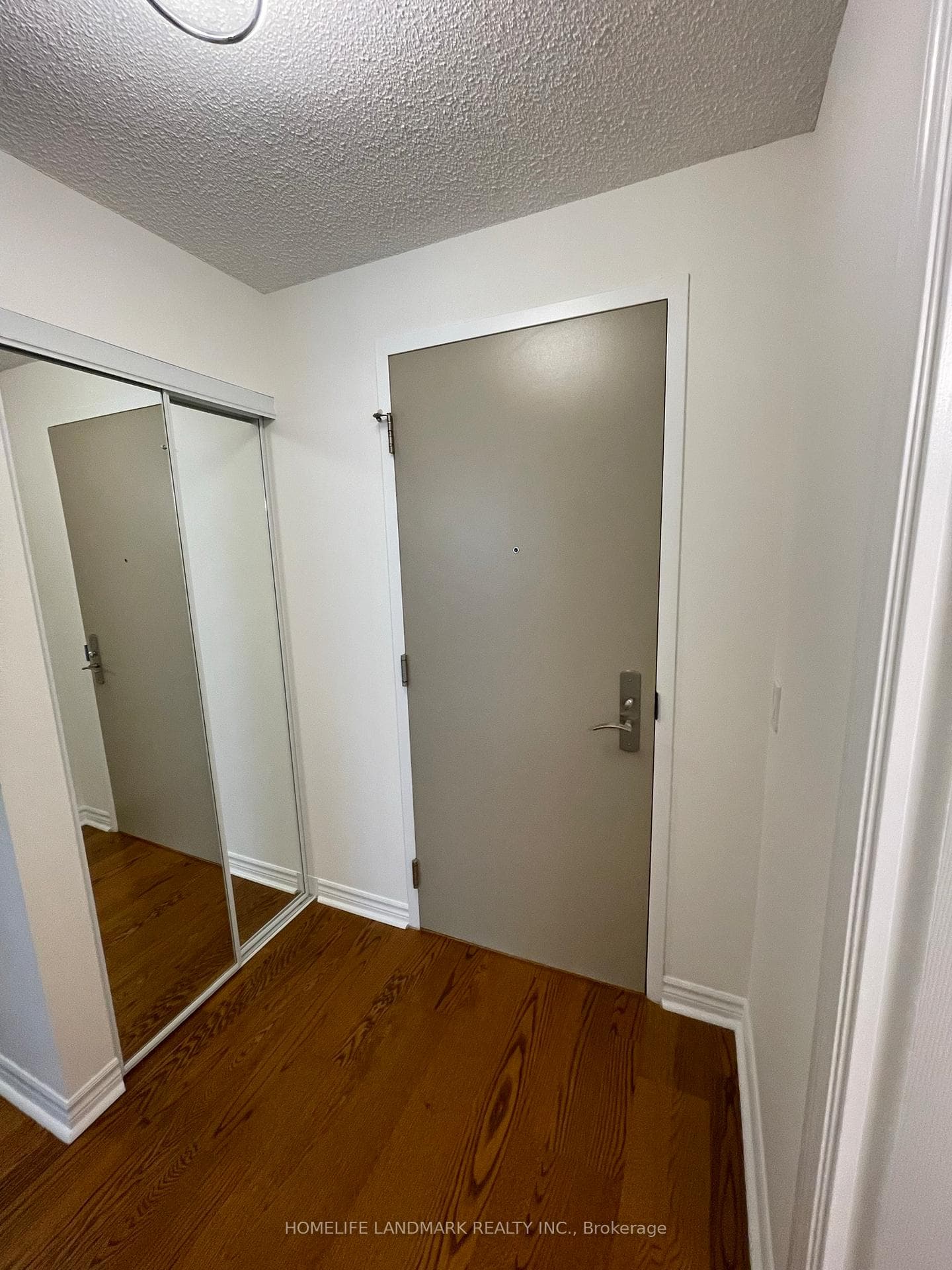 763 Bay Street Unit 301 photo 6