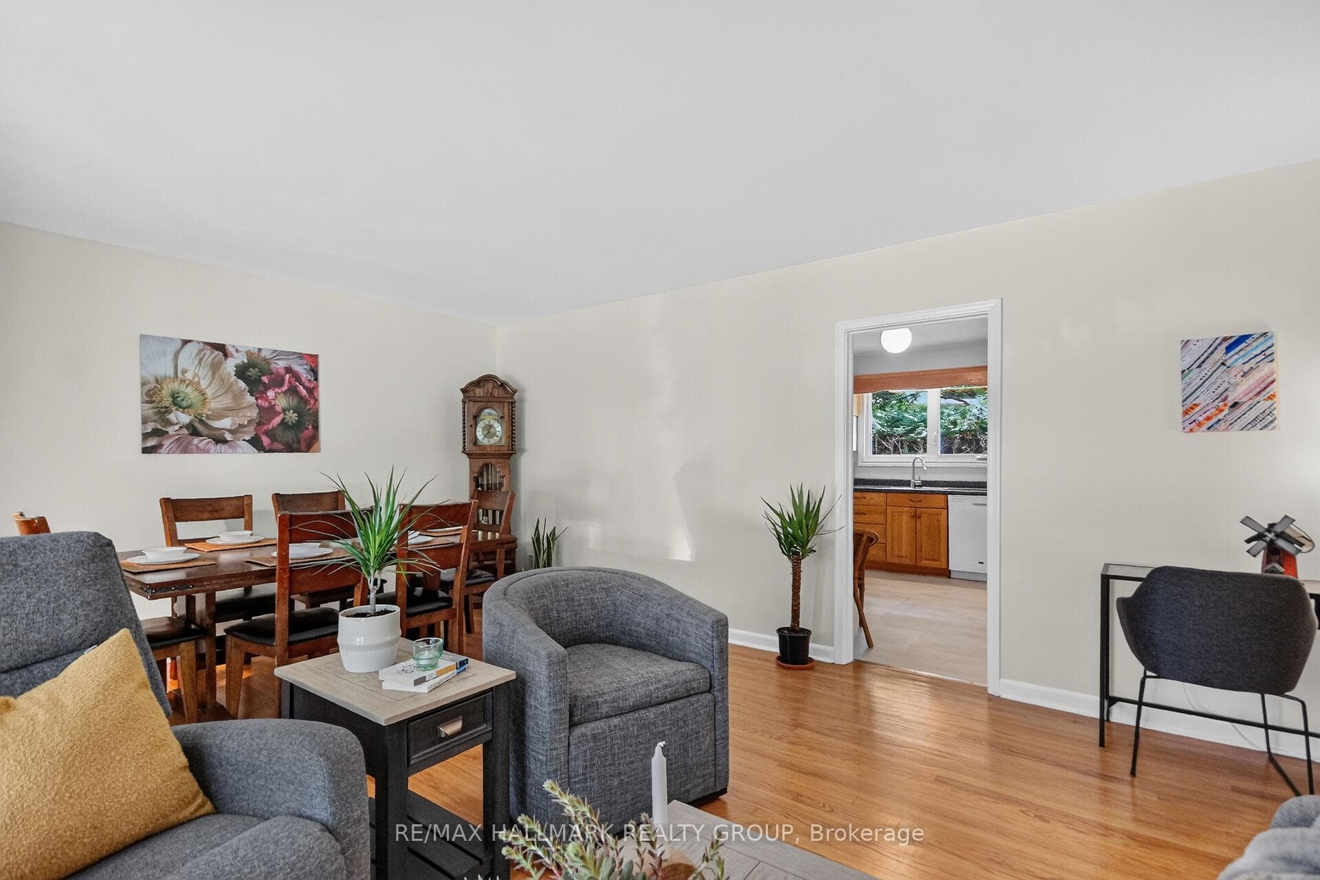 2670 Iris Street photo 12