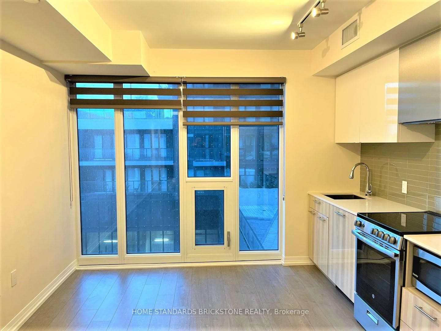 251 Jarvis Street Unit 629 photo 20