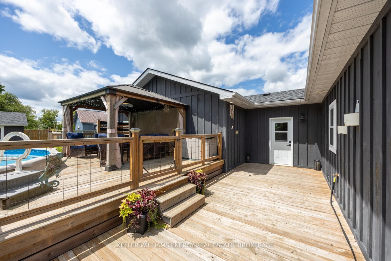 15657 Highway 2 N/A photo 39