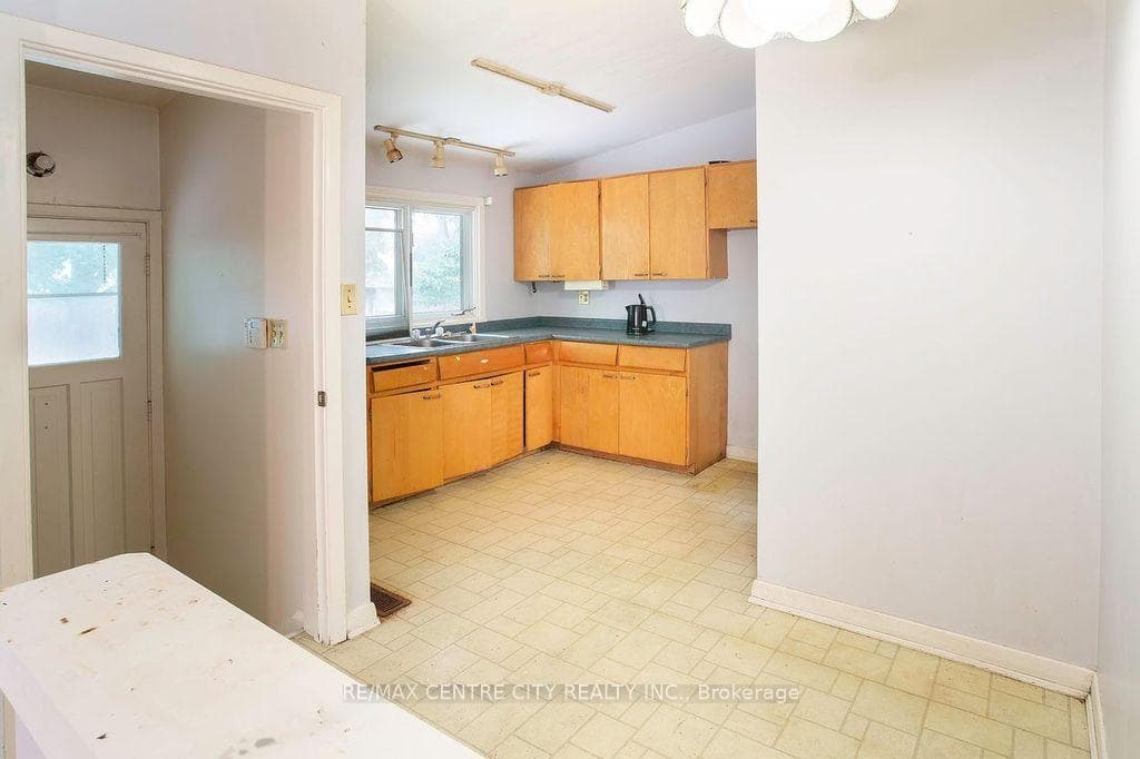 1326 Fuller Street photo 18