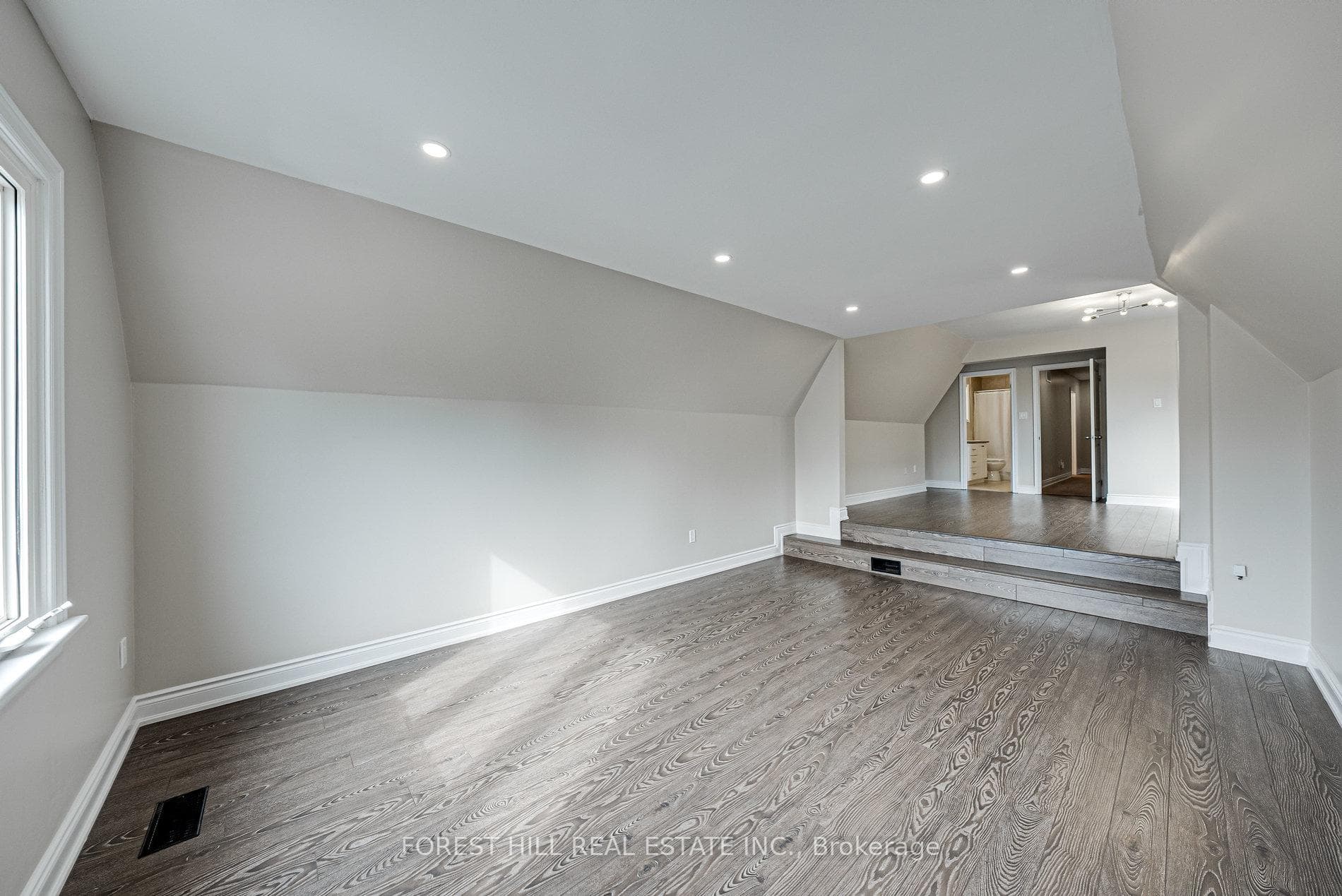 300 Conley Street photo 20