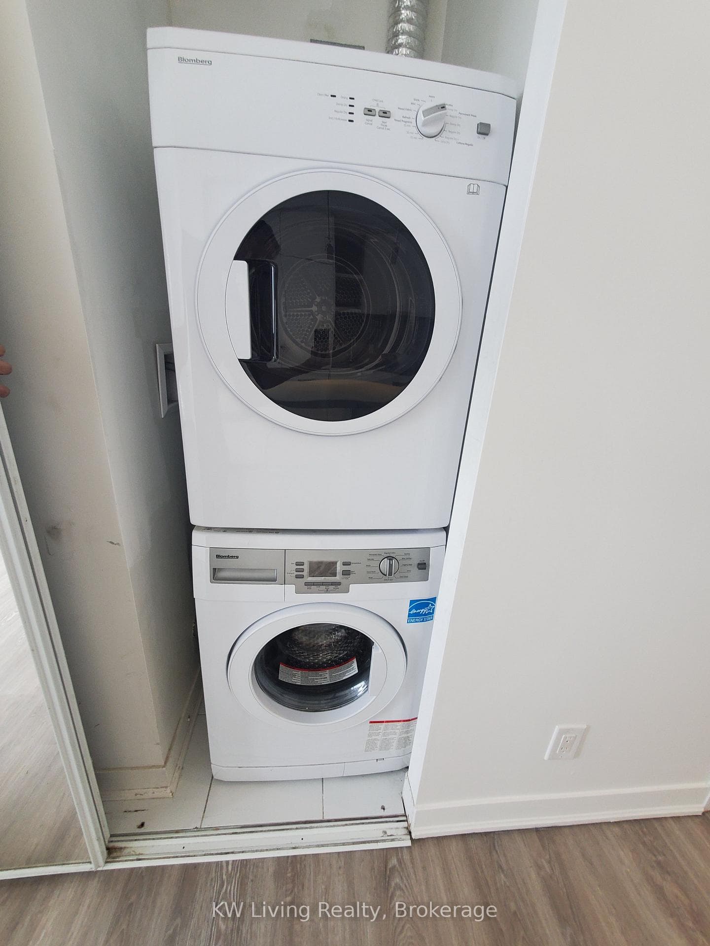 88 Harbour Street Unit 7308 photo 8