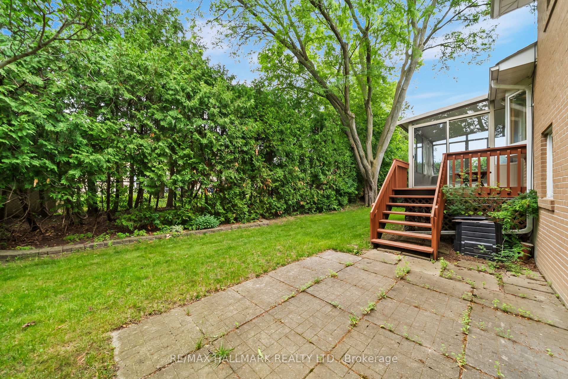17 Greenyards Drive photo 40