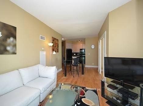 80 Absolute Avenue Unit 1106 photo 4