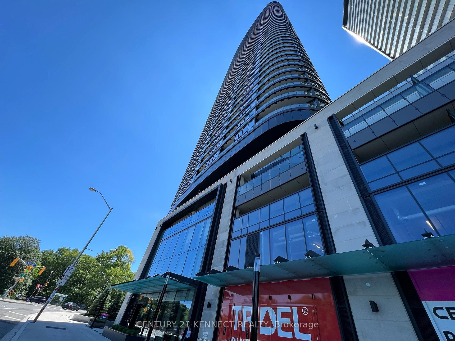 585 Bloor Street Unit 1824 photo 21