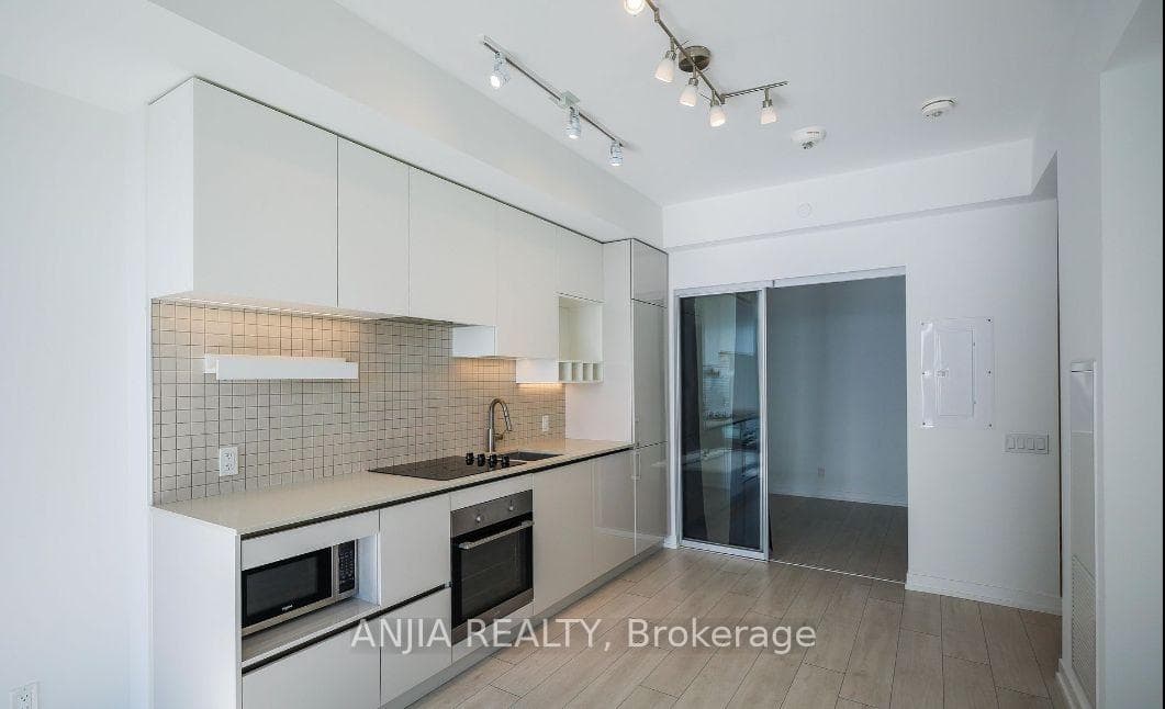 898 Portage Parkway Unit 2206 photo 7