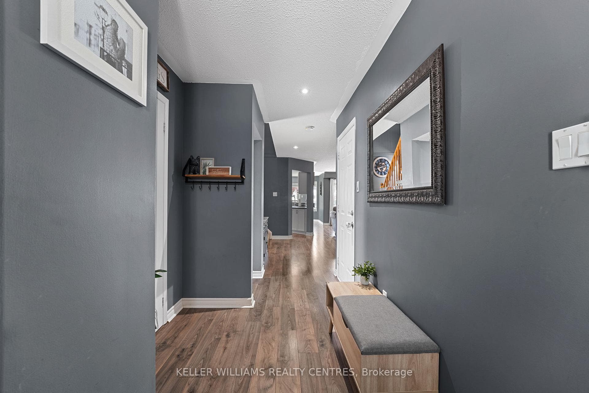 49 Laurendale Avenue photo 9
