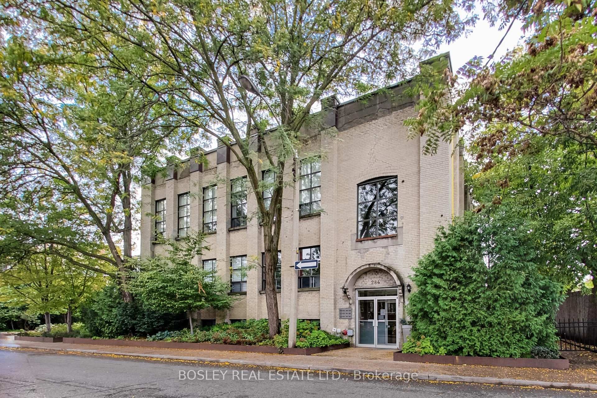 284 St. Helens Avenue Unit 211 photo 1