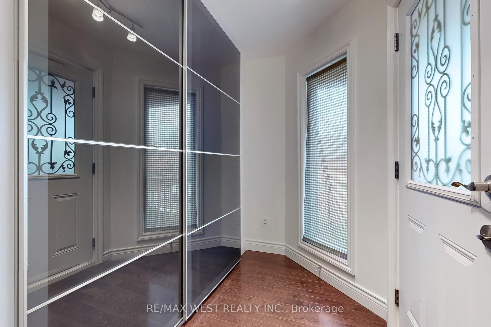 43 Chiswick Crescent photo 10