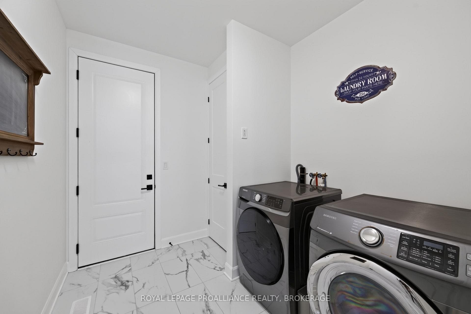 811 Riverview Way photo 22