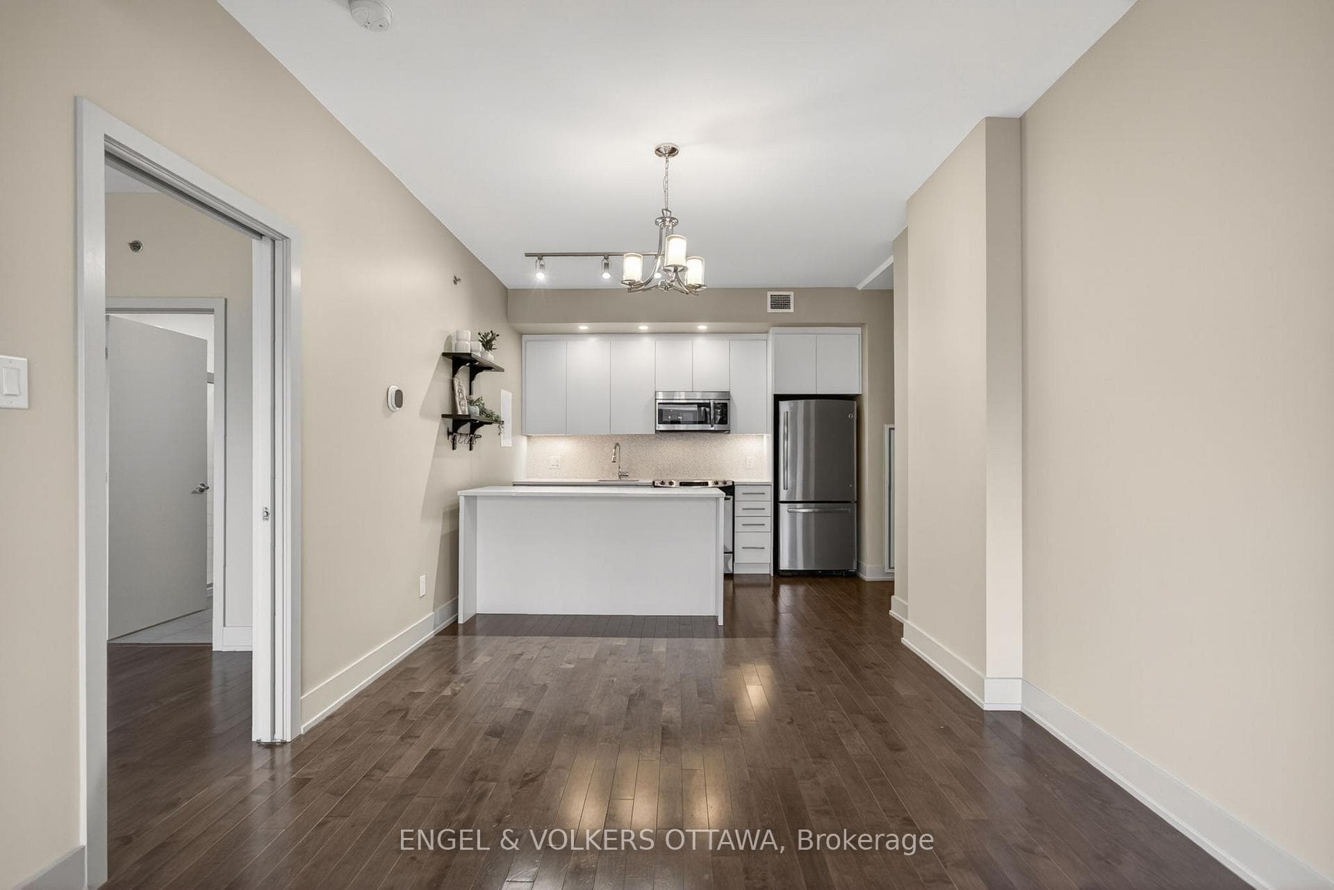 108 RICHMOND Road Unit 507 photo 6