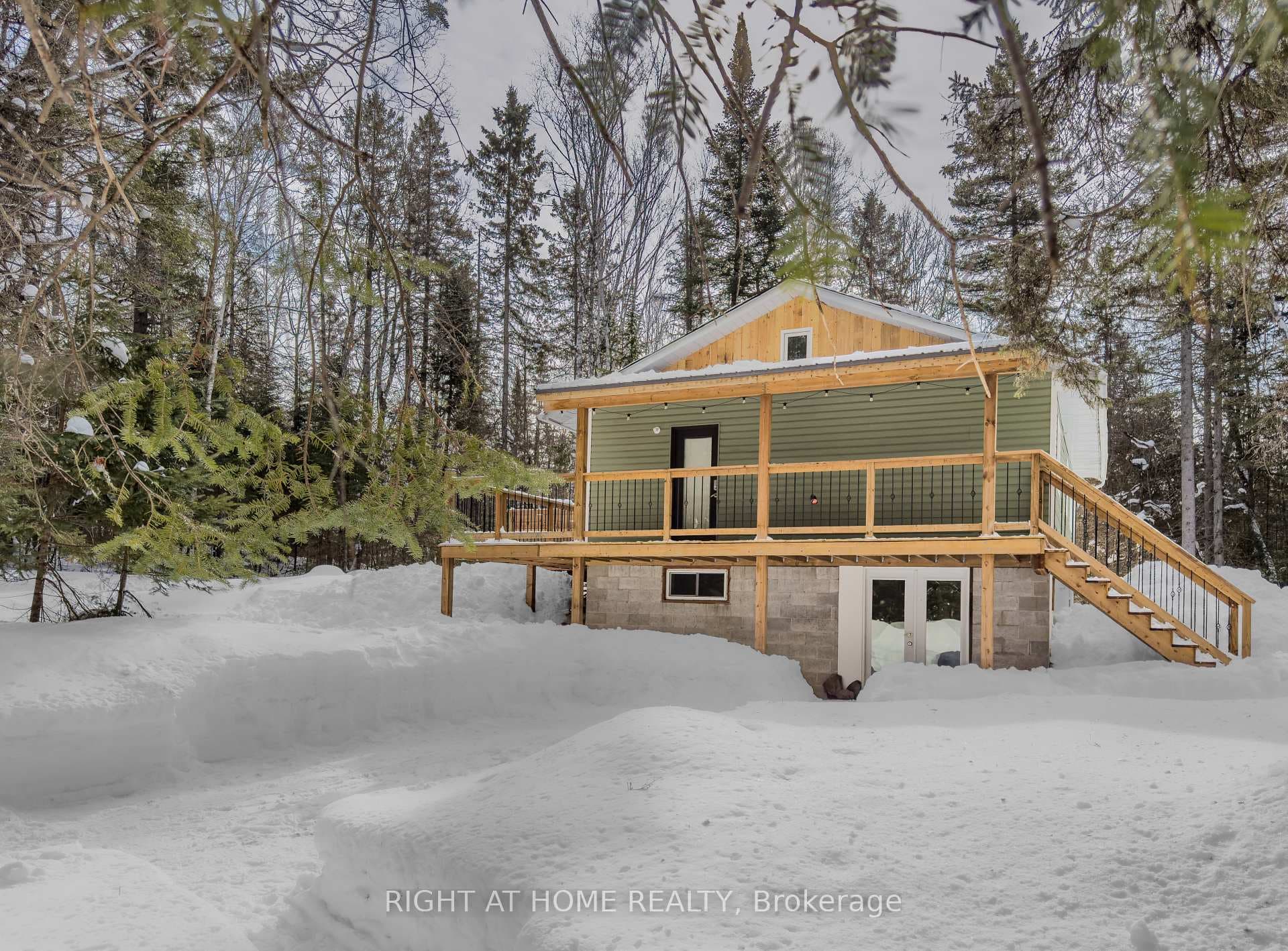 1861 Glamor Lake Road photo 1