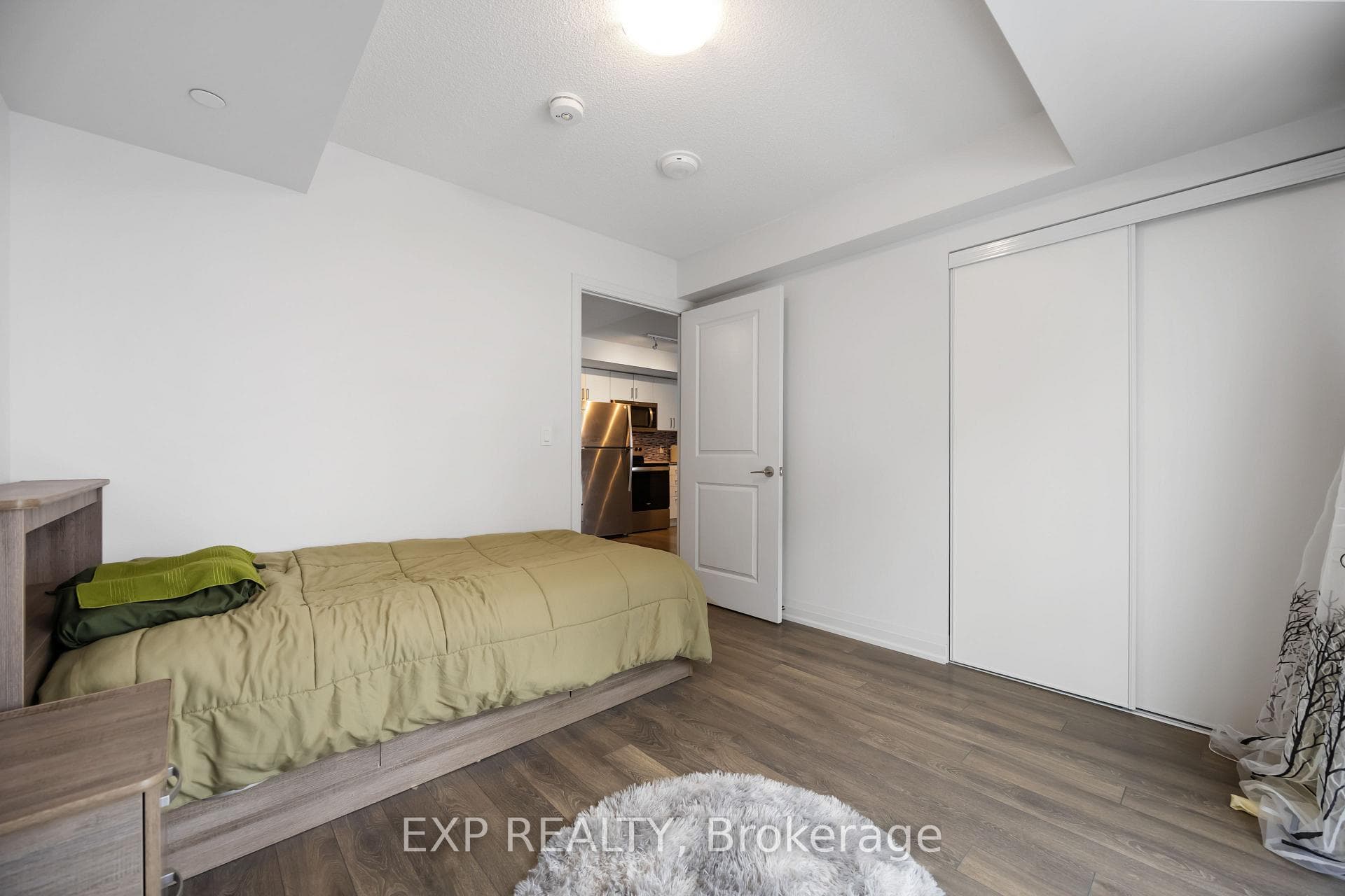 20 Meadowglen Place Unit 629 photo 11