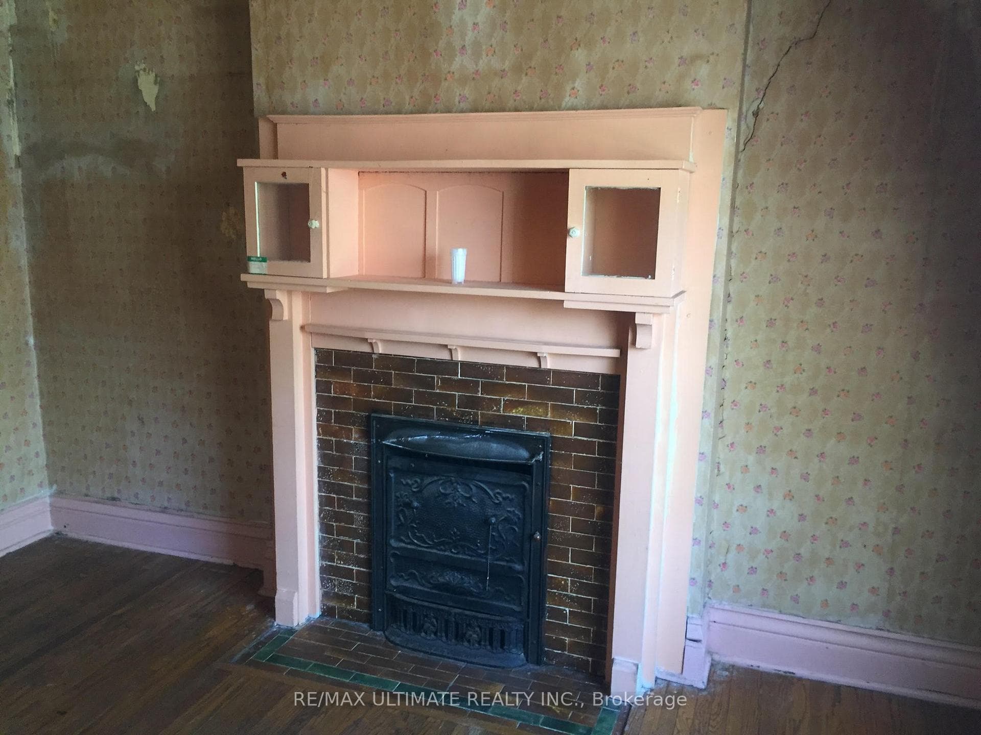 17 Dingwall Avenue photo 15