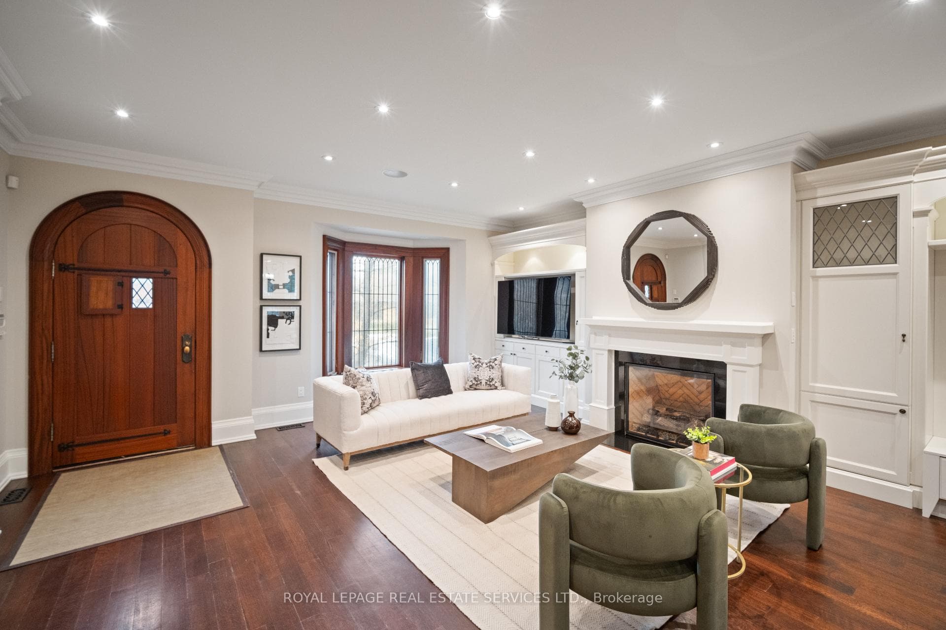 6 Oak Hampton Boulevard photo 5