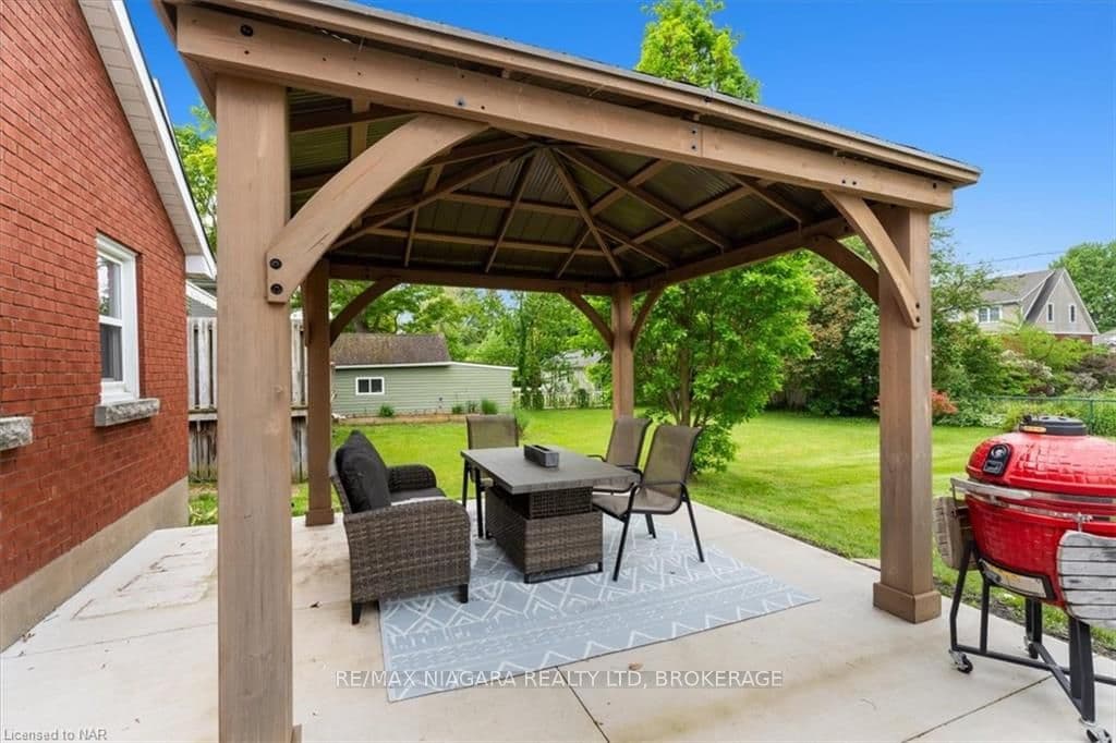 66 FOREST Avenue photo 29