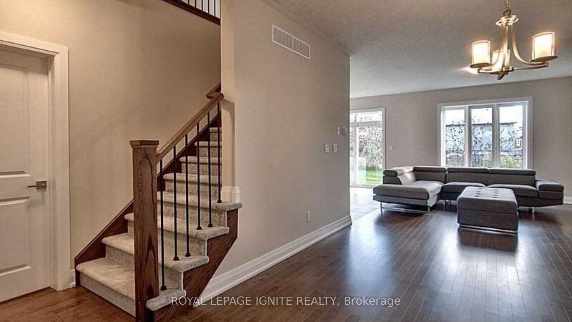 156 Ridgemount Street photo 5