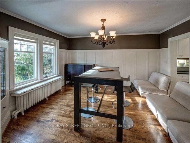 DINNING ROOM