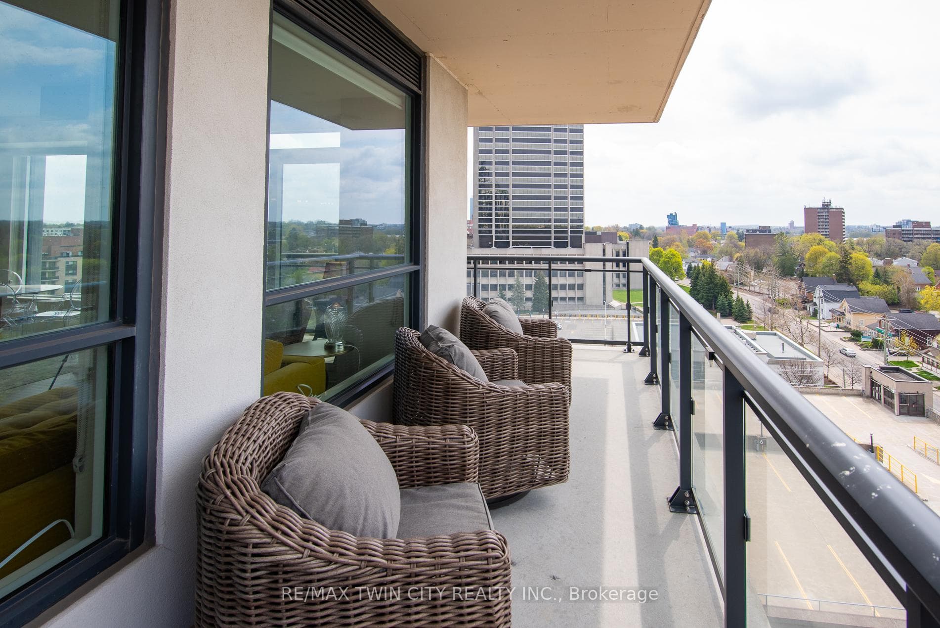 155 Caroline Street Unit 1009 photo 27